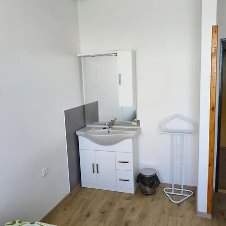 Inn Družstevní Dům Choustník Choustnik